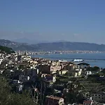 Palazzo Pinto 3*