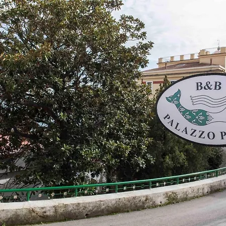 Palazzo Pinto فندق مبيت وإفطار 4*