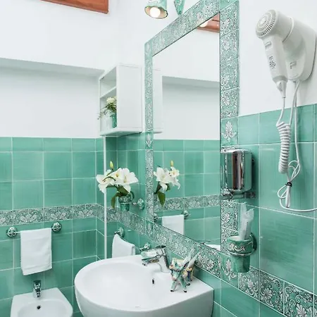 Bed & Breakfast Palazzo Pinto 3*