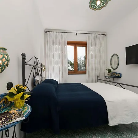 Palazzo Pinto 3*