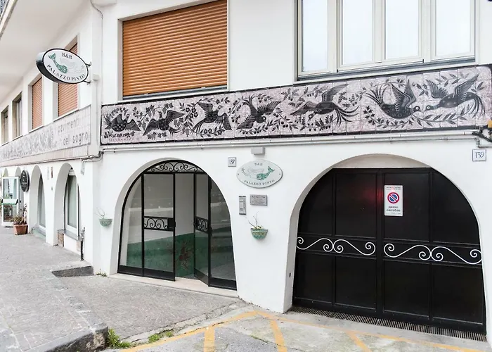 Palazzo Pinto 3*